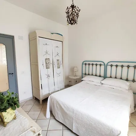 Lovely 2-bed In Villa